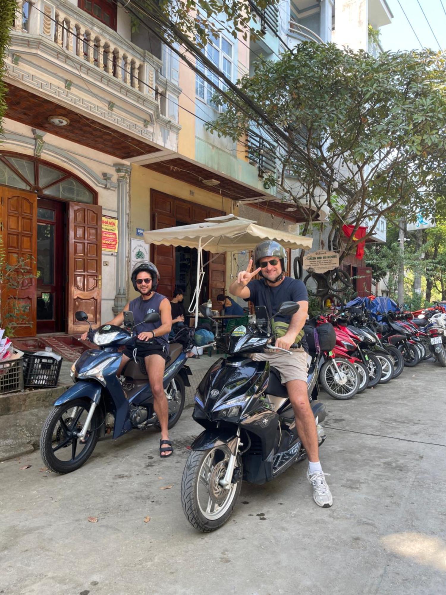 Green Riders House - Motorbike Rental & Tours Каобанг Екстер'єр фото